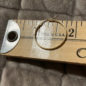7/8 high polished hoop earrings 18 K yellow gold